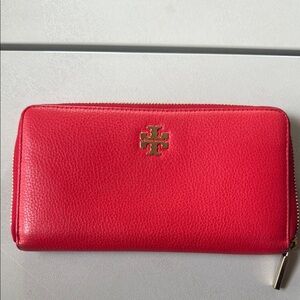 Authentic Tory Burch Red Pebbled Leather Wallet